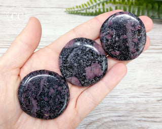 Garnet Palm Stone