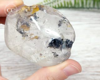 Hematite in Quartz Lens #1