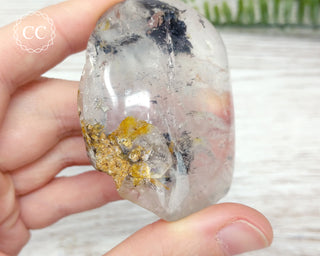 Hematite in Quartz Lens #1