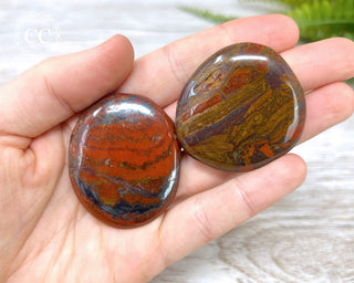 Mugglestone | Jaspilite Palm Stone