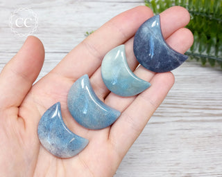 Trolleite moon carvings in hand