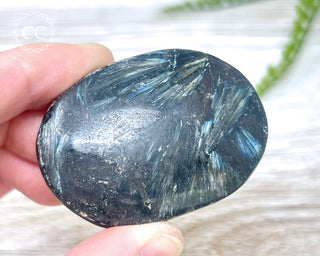 Arfvedsonite Chunky Palm Stone #1