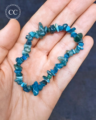 Blue Apatite Gemchip Bracelet on hand
