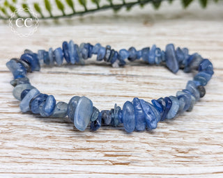 Blue Kyanite Gemchip Bracelet on light background