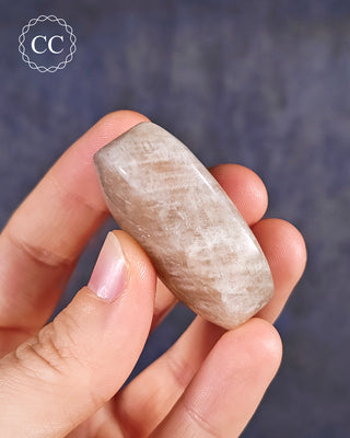 Blue Moonstone | Peristerite Palm Stone #4