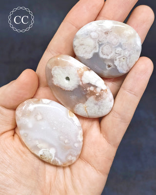 Flower Agate Flat Palm Stone
