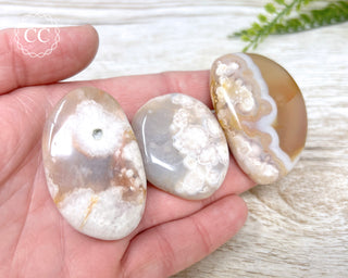 Flower Agate Flat Palm Stone