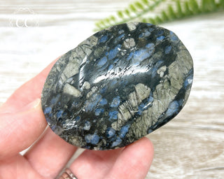 Llanite - Que Sera Chunky Palm Stone #1