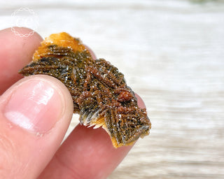 Vanadinite on Black Baryte #10