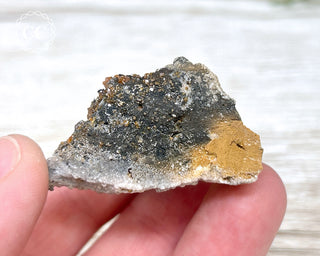 Vanadinite on Black Baryte #11