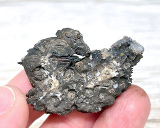 Vanadinite on Black Baryte #18