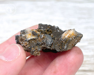 Vanadinite on Black Baryte #19