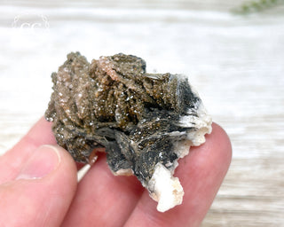 Vanadinite on Black Baryte #4