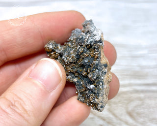 Vanadinite on Black Baryte #3